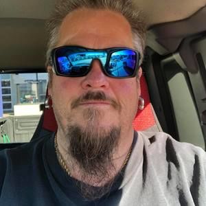 Meet your Posher, Leroy